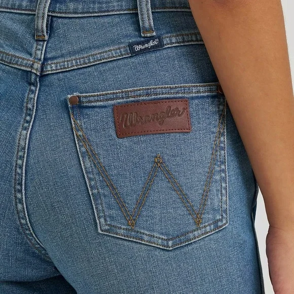 Wrangler Retro Bootcut Women's Jeans - Picture 2 of 8